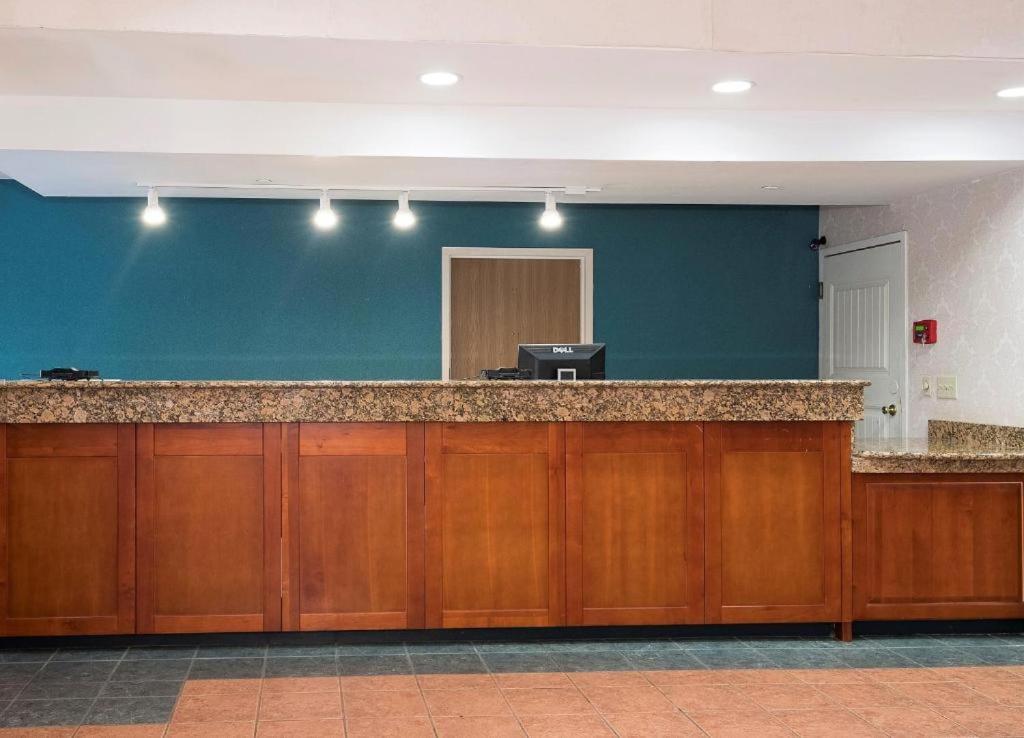 My Home & Suites Madison Ga Esterno foto
